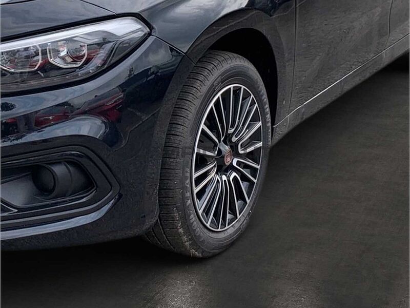 Fiat Tipo 1.5 Hybrid 5-Türer KAMERA KLIMA-AT PARKSENS